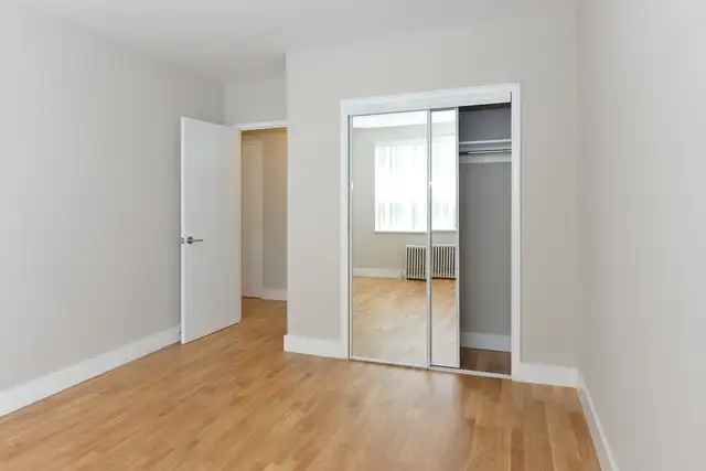 renovated one bedroom, broadview and mortimer - ID 2032 - Photo 10