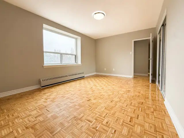 Etobicoke 3 Bedrooms Apartment for Rent - 440 Rathburn Road - Photo 14