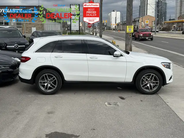 2018 Mercedes-Benz GLC-Class //AMG PKG | PANO | 360 CAMERA | LOA - Photo 9