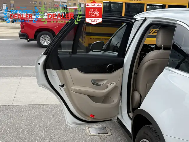 2018 Mercedes-Benz GLC-Class //AMG PKG | PANO | 360 CAMERA | LOA - Photo 39