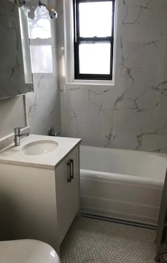 Charming 1 Bedroom Suites in Historic Character Building - Photo 5