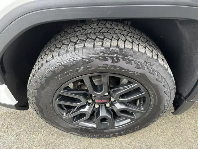 2025 GMC Sierra 1500 Elevation, X31, V8 - Photo 9