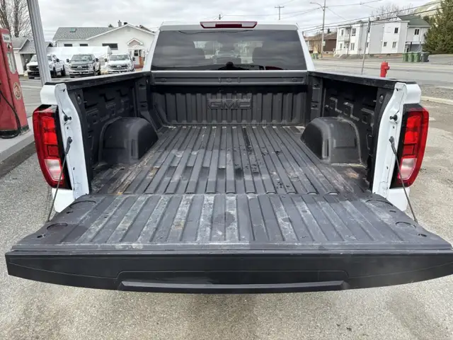 2025 GMC Sierra 1500 Elevation, X31, V8 - Photo 14