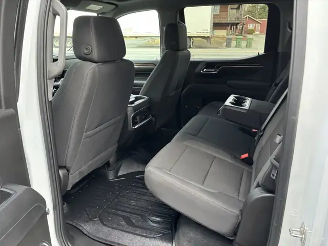 2025 GMC Sierra 1500 Elevation, X31, V8 - Photo 21