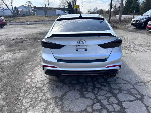 2018 Hyundai Elantra Sport - Photo 4