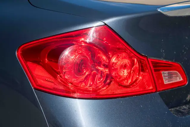 2011 INFINITI G37 X SEDAN PREMIUM - Photo 19