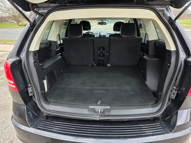 2010 Dodge Journey AWD 4dr R/T - Photo 4