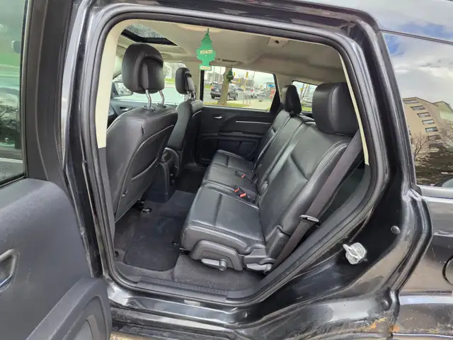 2010 Dodge Journey AWD 4dr R/T - Photo 17