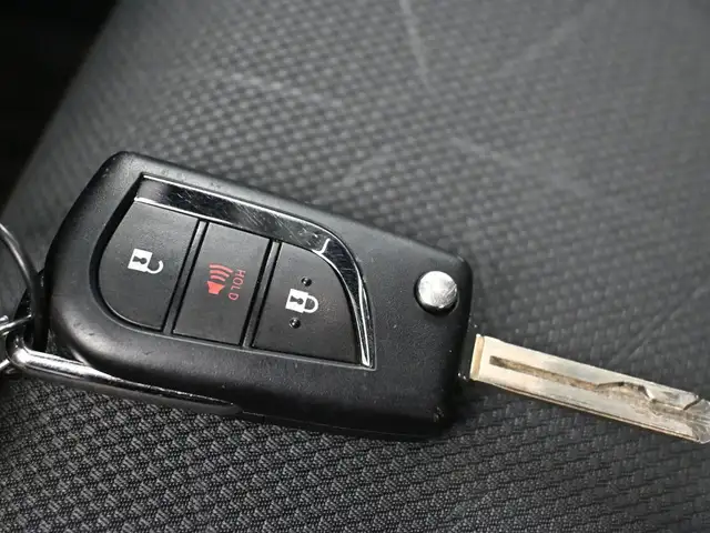 2025 Toyota RAV4 LE HYBRID AWD WHY WAIT? DRIVE HOME TODAY! - Photo 7