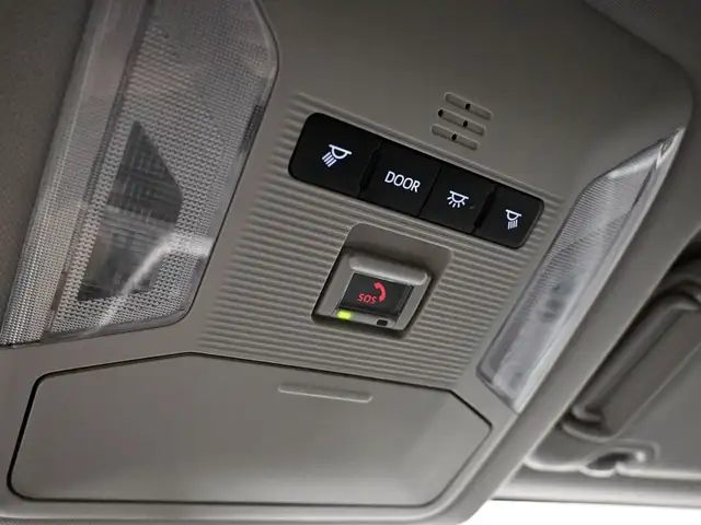 2025 Toyota RAV4 LE HYBRID AWD WHY WAIT? DRIVE HOME TODAY! - Photo 13
