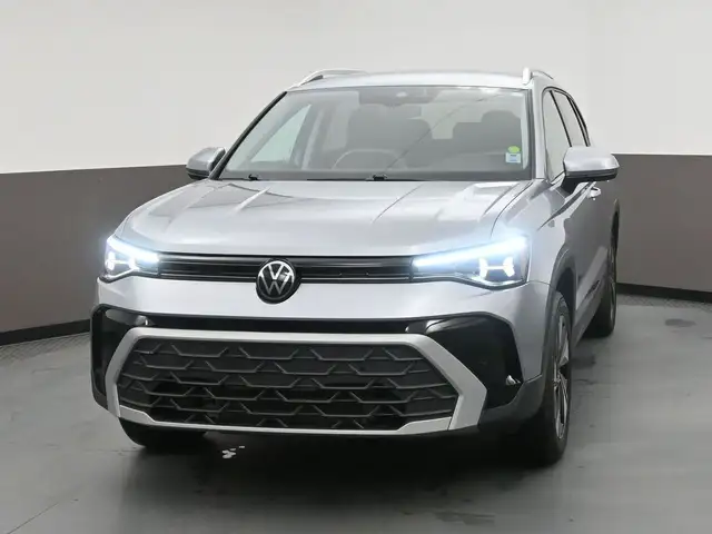 2025 Volkswagen Taos COMFORTLINE 4MOTION LOW MILEAGE! HEATED SEA - Photo 2