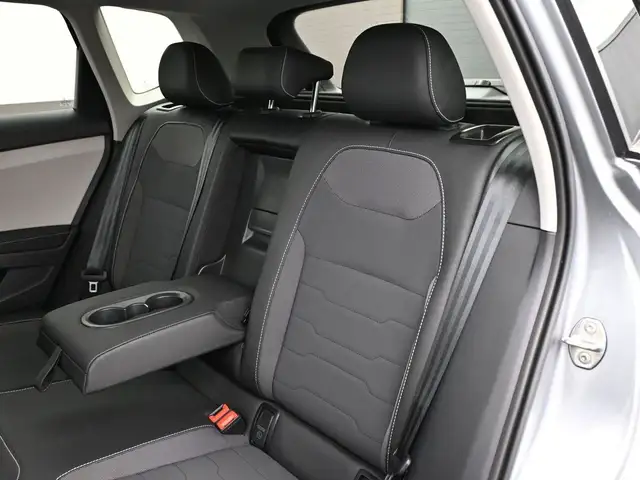 2025 Volkswagen Taos COMFORTLINE 4MOTION LOW MILEAGE! HEATED SEA - Photo 17