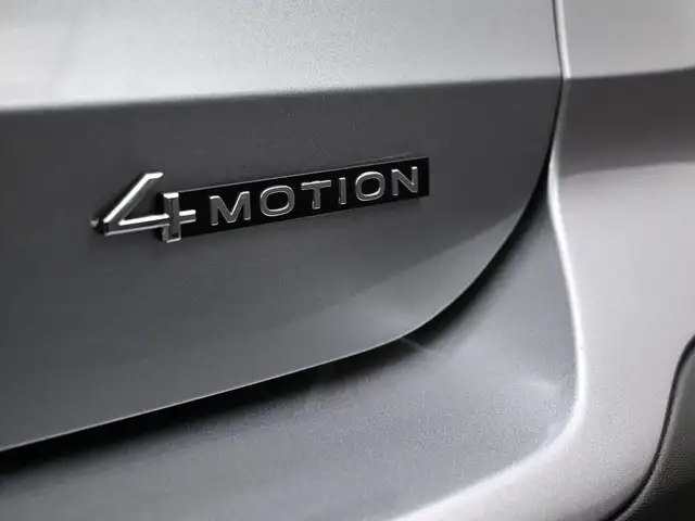 2025 Volkswagen Taos COMFORTLINE 4MOTION LOW MILEAGE! HEATED SEA - Photo 21