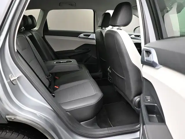 2025 Volkswagen Taos COMFORTLINE 4MOTION LOW MILEAGE! HEATED SEA - Photo 22