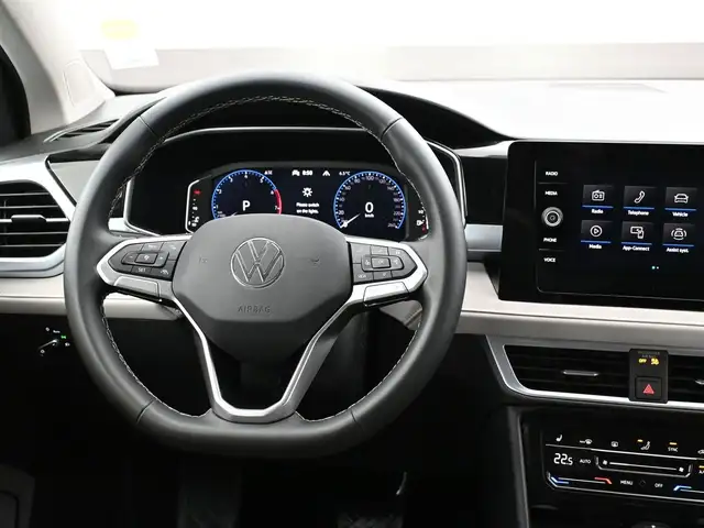 2025 Volkswagen Taos COMFORTLINE 4MOTION LOW MILEAGE! HEATED SEA - Photo 25