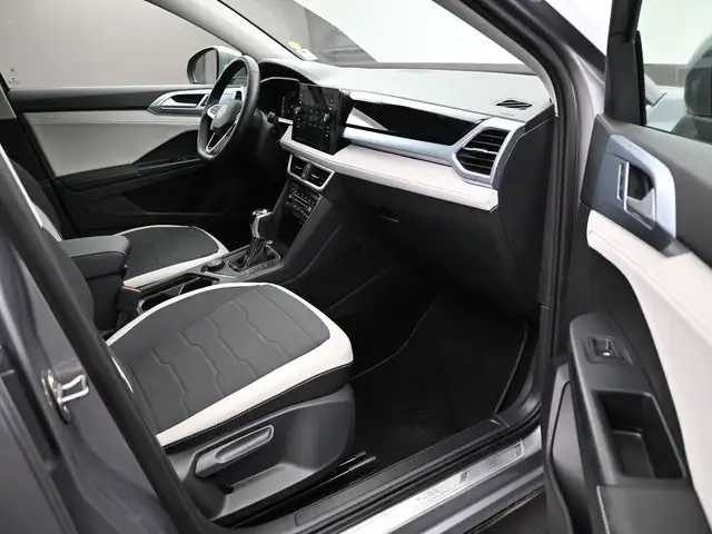 2025 Volkswagen Taos COMFORTLINE 4MOTION LOW MILEAGE! HEATED SEA - Photo 28