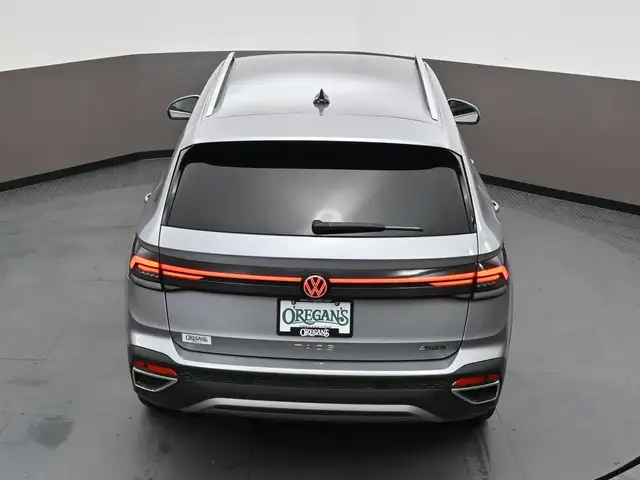 2025 Volkswagen Taos COMFORTLINE 4MOTION LOW MILEAGE! HEATED SEA - Photo 47