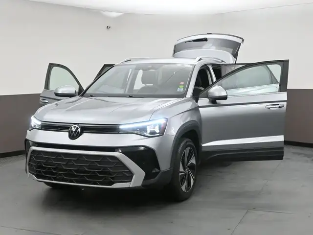 2025 Volkswagen Taos COMFORTLINE 4MOTION LOW MILEAGE! HEATED SEA - Photo 52