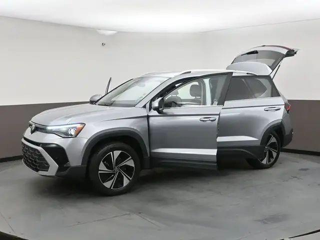 2025 Volkswagen Taos COMFORTLINE 4MOTION LOW MILEAGE! HEATED SEA - Photo 53