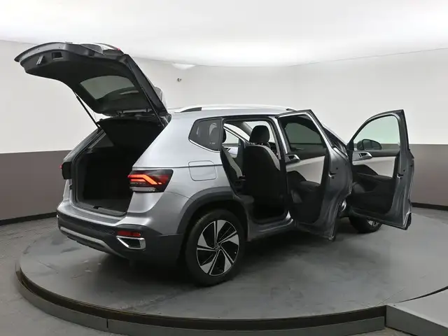 2025 Volkswagen Taos COMFORTLINE 4MOTION LOW MILEAGE! HEATED SEA - Photo 57