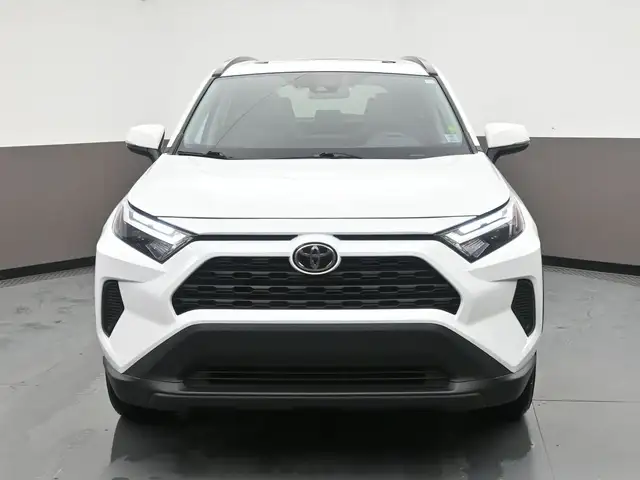 2025 Toyota RAV4 XLE AWD | HEATED SEATS | SUNROOF & MORE! - Photo 2