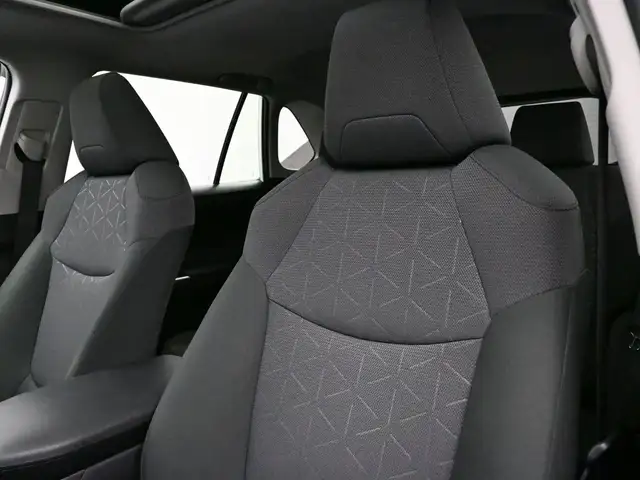 2025 Toyota RAV4 XLE AWD | HEATED SEATS | SUNROOF & MORE! - Photo 7