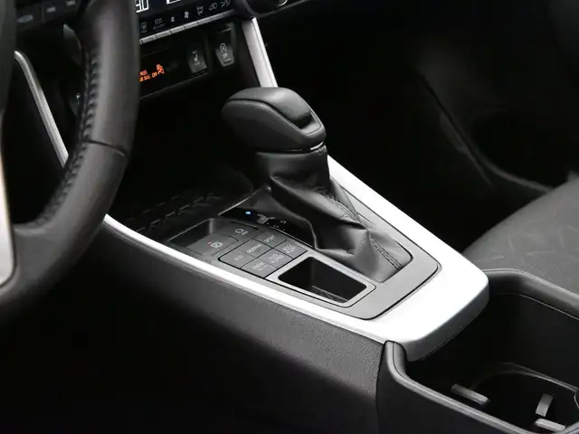 2025 Toyota RAV4 XLE AWD | HEATED SEATS | SUNROOF & MORE! - Photo 8