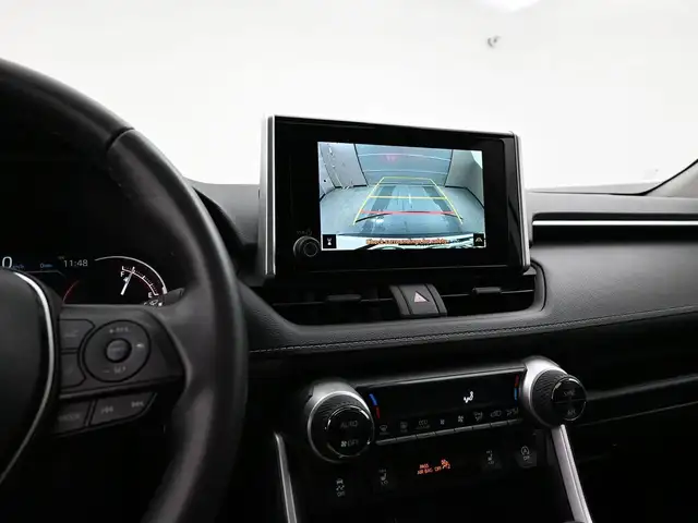 2025 Toyota RAV4 XLE AWD | HEATED SEATS | SUNROOF & MORE! - Photo 11