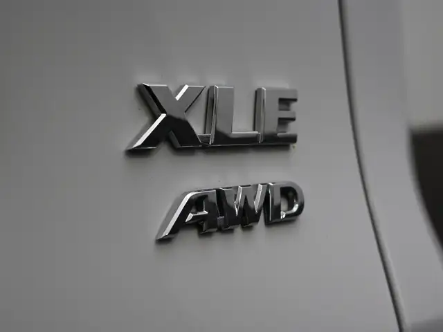 2025 Toyota RAV4 XLE AWD | HEATED SEATS | SUNROOF & MORE! - Photo 25