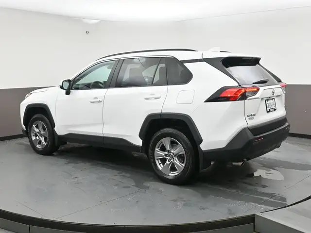 2025 Toyota RAV4 XLE AWD | HEATED SEATS | SUNROOF & MORE! - Photo 32