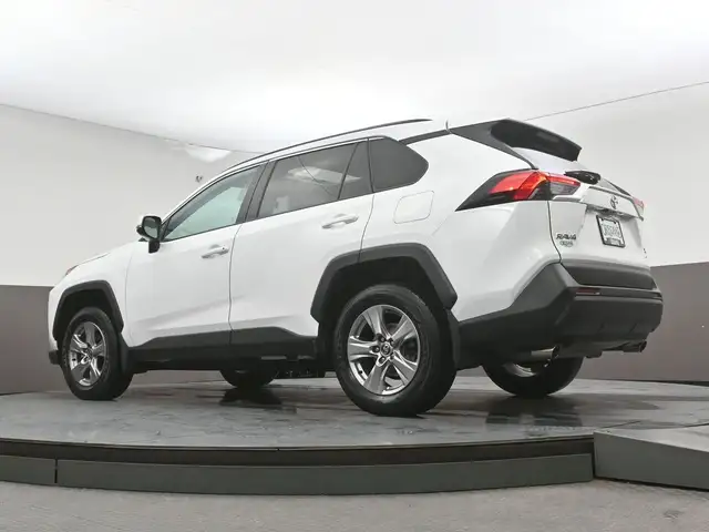 2025 Toyota RAV4 XLE AWD | HEATED SEATS | SUNROOF & MORE! - Photo 42