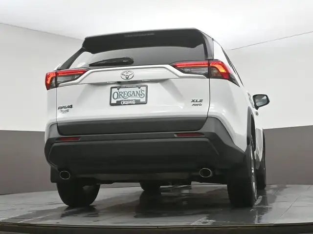 2025 Toyota RAV4 XLE AWD | HEATED SEATS | SUNROOF & MORE! - Photo 43