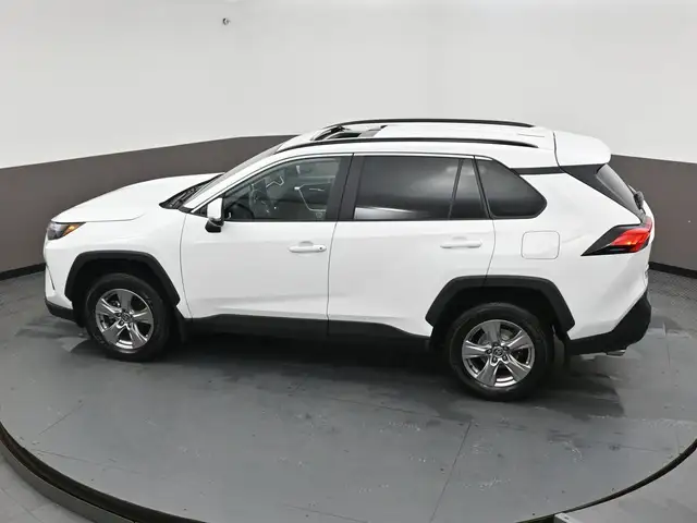 2025 Toyota RAV4 XLE AWD | HEATED SEATS | SUNROOF & MORE! - Photo 47