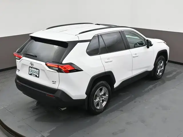 2025 Toyota RAV4 XLE AWD | HEATED SEATS | SUNROOF & MORE! - Photo 50