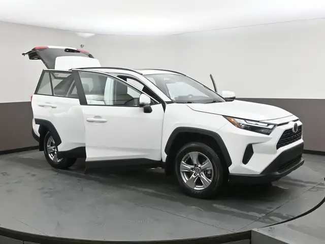 2025 Toyota RAV4 XLE AWD | HEATED SEATS | SUNROOF & MORE! - Photo 53