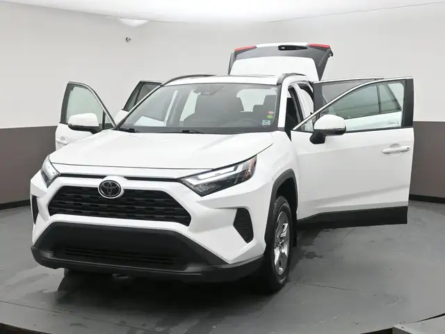 2025 Toyota RAV4 XLE AWD | HEATED SEATS | SUNROOF & MORE! - Photo 54