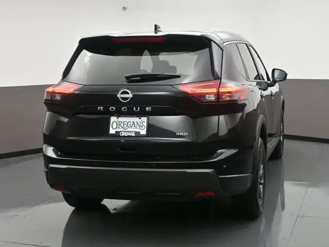 2025 Nissan Rogue SV MOONROOF AWD HEATED SEATS, HEATED STEERING - Photo 34
