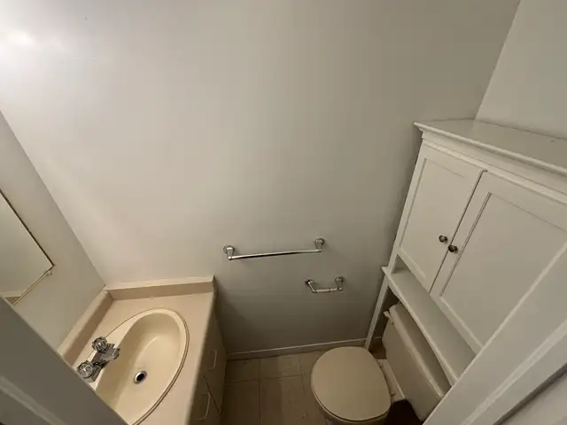 2 Bdrm in the Heart of Downtown Sarnia! @ 100C - Photo 6