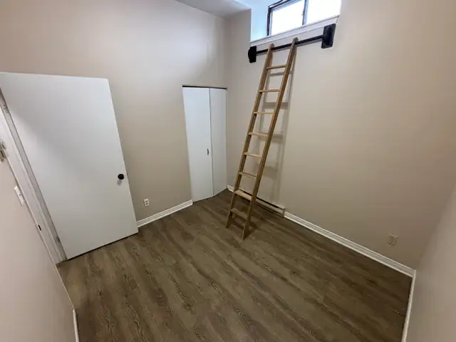 2 Bdrm in the Heart of Downtown Sarnia! @ 100C - Photo 8