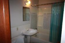 All inclusive 2 Bedroom Close to hospital & shopping! @515 Londo - Photo 8