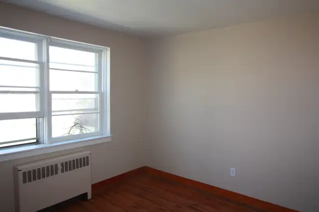 All inclusive 2 Bedroom Close to hospital & shopping! @515 Londo - Photo 9