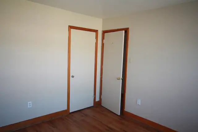 All inclusive 2 Bedroom Close to hospital & shopping! @515 Londo - Photo 10