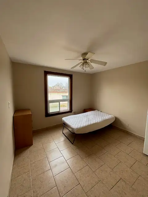 Furnished Bachelor for Rent Downtown Sarnia @ 104 Vidal St S - Photo 4