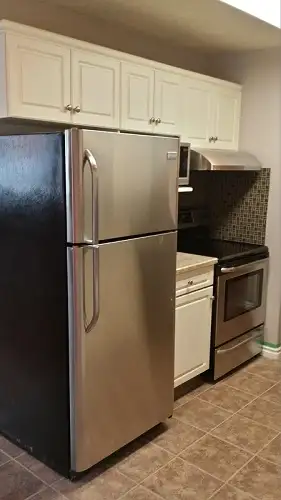 2 Bedroom Condo! In-Suite Laundry! Storage! - Photo 7