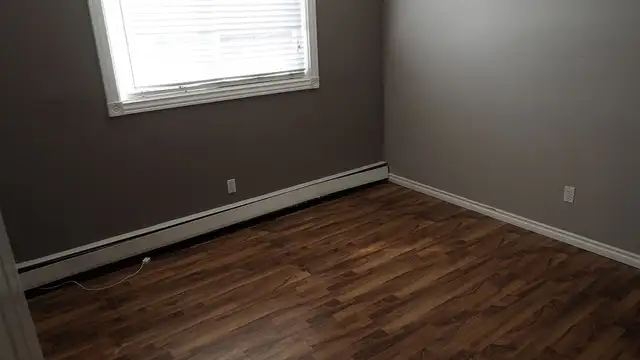 2 Bedroom Condo! In-Suite Laundry! Storage! - Photo 17