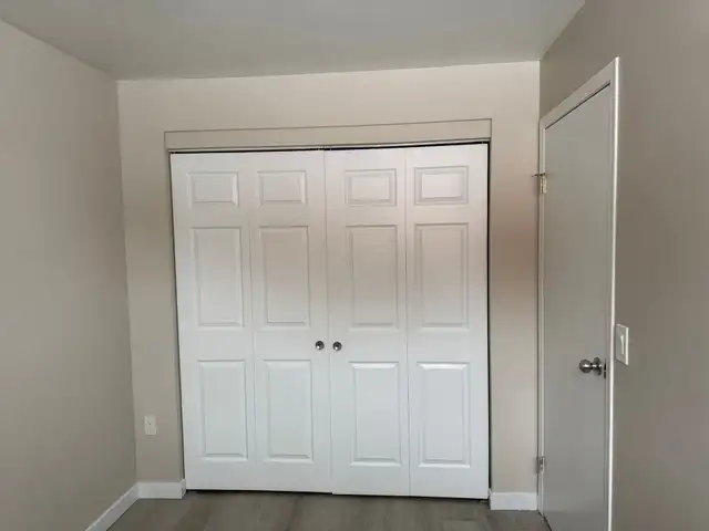 Beautiful and Quiet Basement Suite in Highland Green! - Photo 15