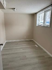 Beautiful and Quiet Basement Suite in Highland Green! - Photo 17