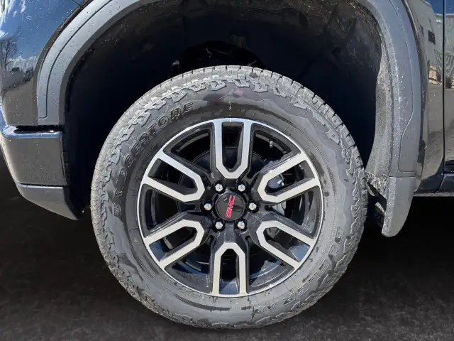 2026 GMC Sierra 1500 - Photo 10