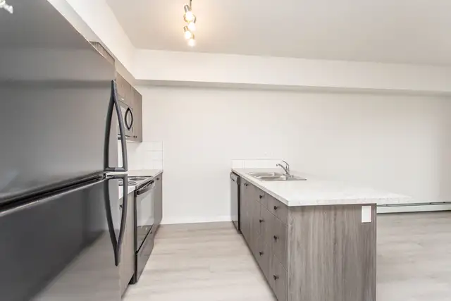 1 Bedroom Suite - $699 Security Deposit Promo - Photo 5