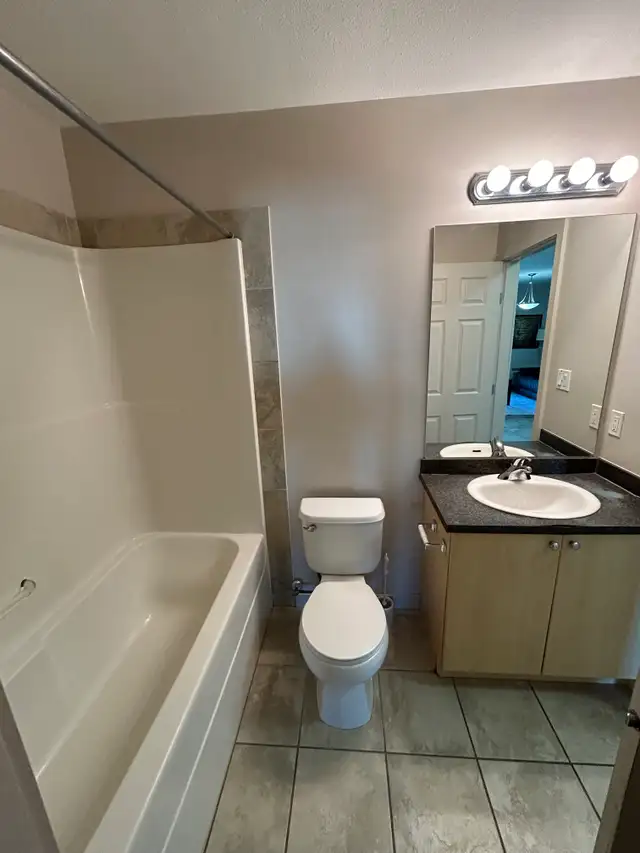 607-8528 Manning Ave - Photo 4